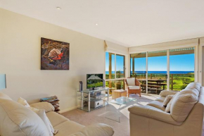 Beach Breakers Apartment Stunning Views, Kianga